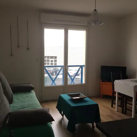 Charmant T2 Avec Parking Et Balcon Apartmán *
