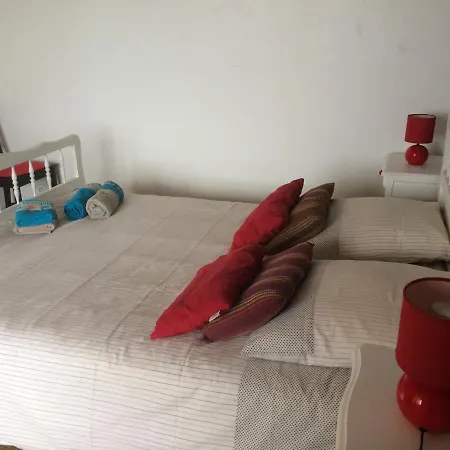 Apartmán Charmant T2 Avec Parking Et Balcon