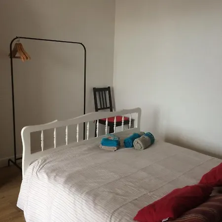 Charmant T2 Avec Parking Et Balcon *